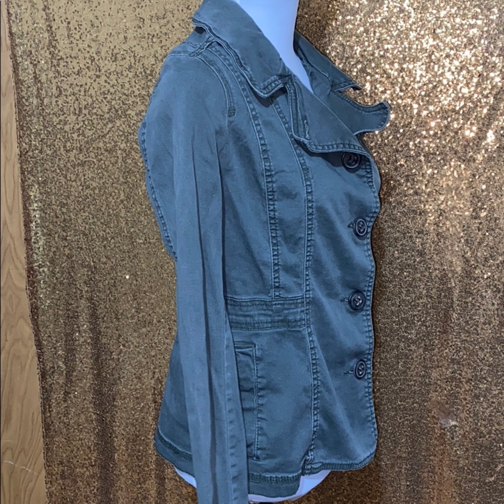 Green Jacket - Picture 2 of 6